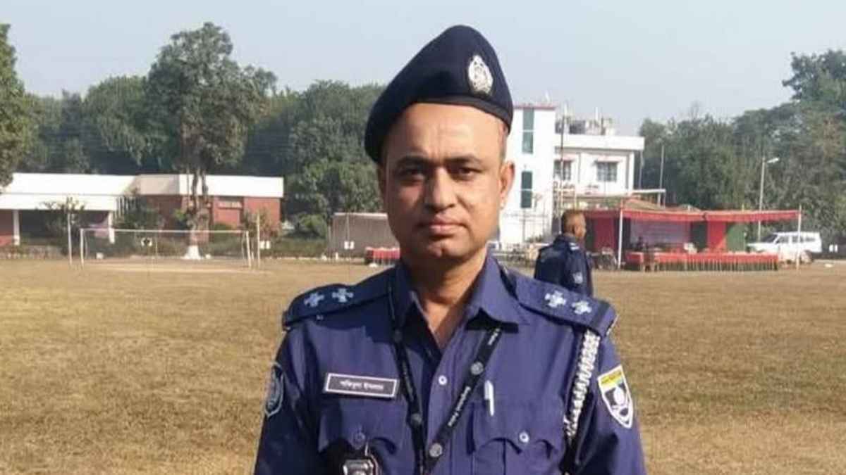 নেত্রকোনায় এসআই শফিকুলকে কুপিয়ে হত্যার ঘটনায় গ্রেফতার ২